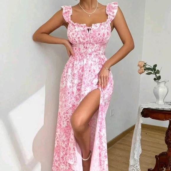 Summer Floral Print Dress With Ruffled Hemline And Side Split - Picture 1 of 5